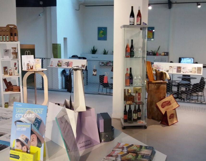 Delicesdu42-mise-aux-couleurs-Office-Tourisme-St-Etienne-Loire-2017-vin